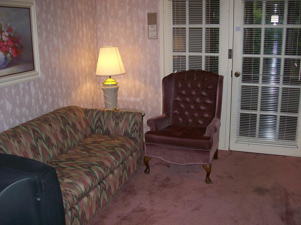 The Lodge Resort Hotel Forest City Esterno foto