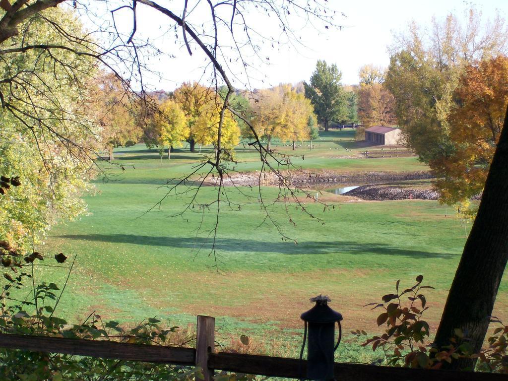 The Lodge Resort Hotel Forest City Esterno foto